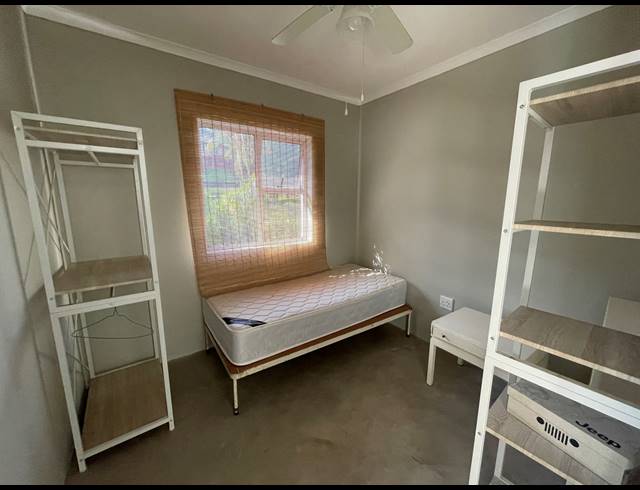 5 BEDROOM HOUSE FOR SALE IN COWIES HILL